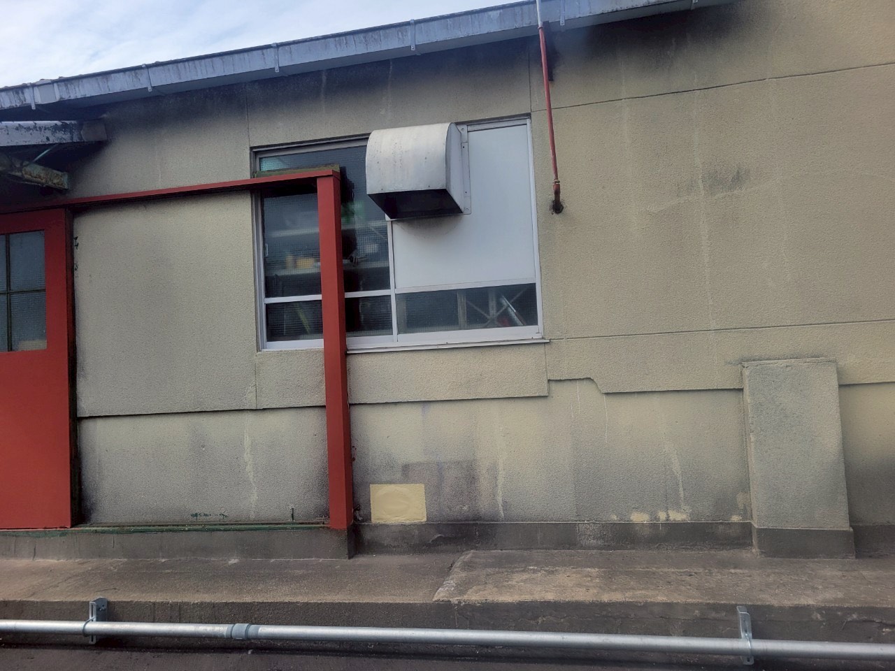 白井市N株式会社御中